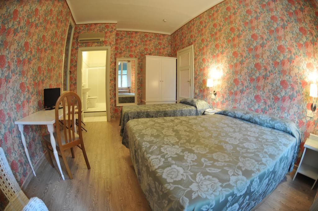 Hotel Stipino Lucca Room photo